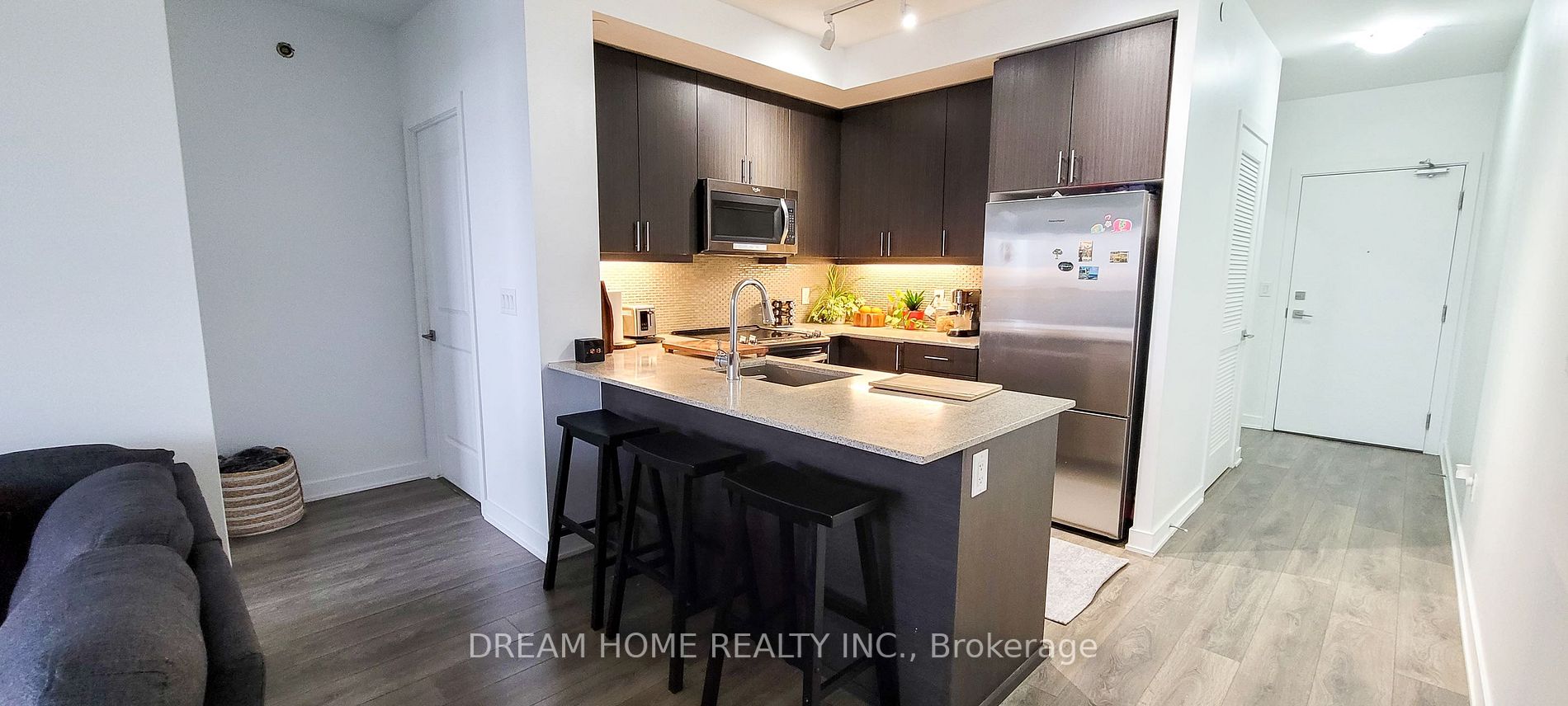 4633 Glen Erin Dr, #1111