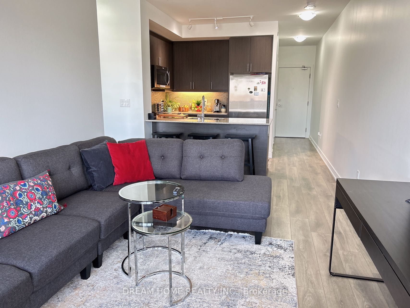 4633 Glen Erin Dr, #1111