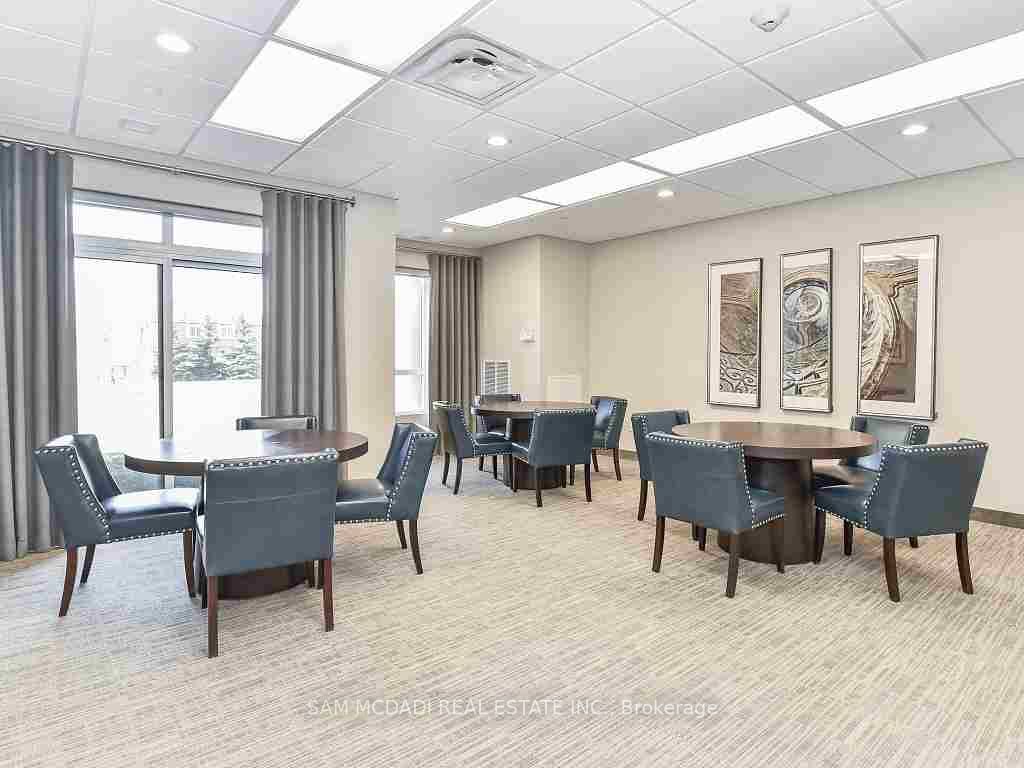 2490 Old Bronte Rd, #115