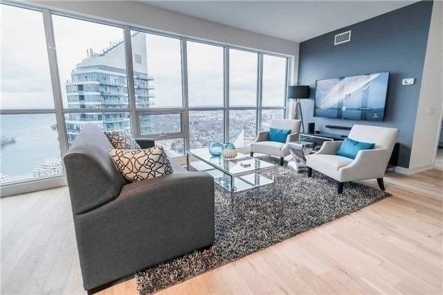 2212 Lakeshore Blvd W, #Lph03