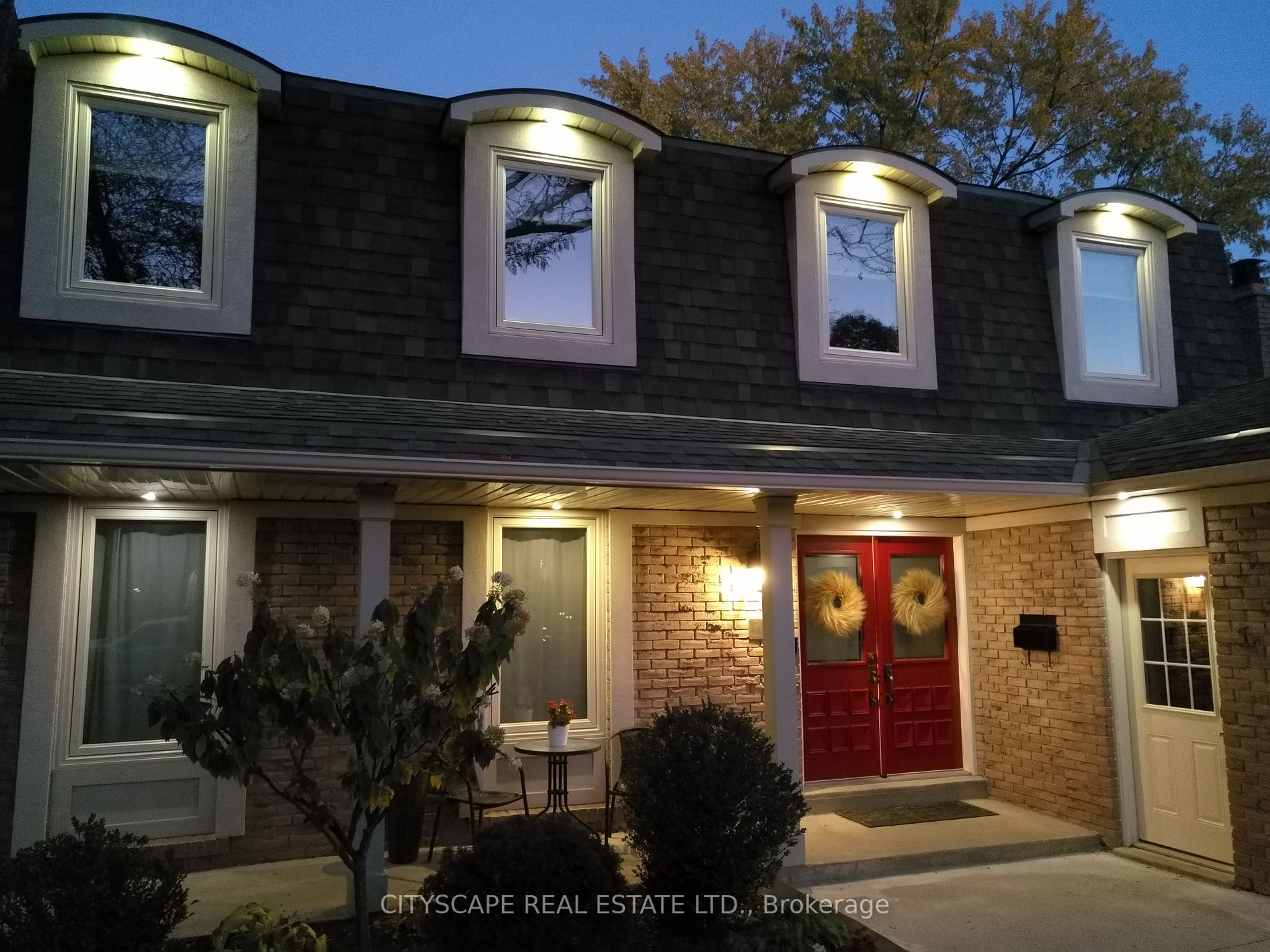 Listing W5953904 - Large Photo # 2