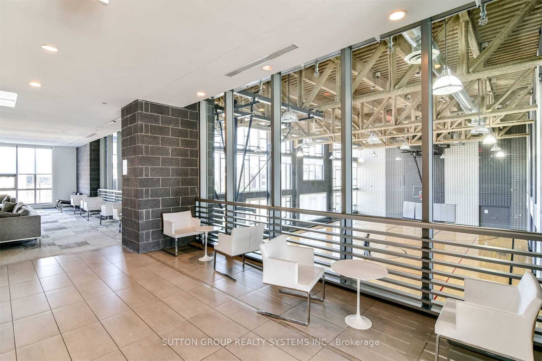 365 Prince Of Wales Dr, #505