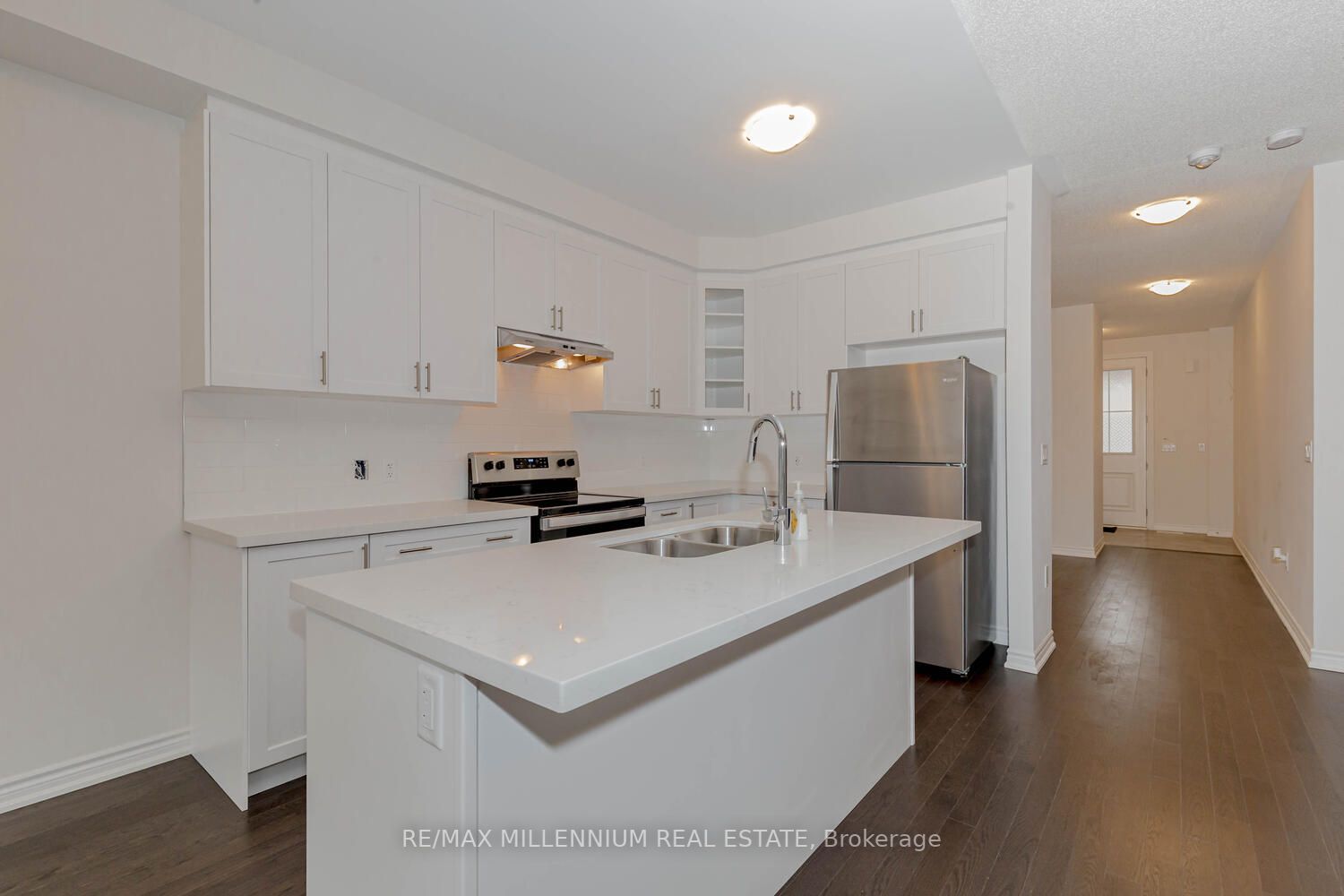 38 Calabria Dr