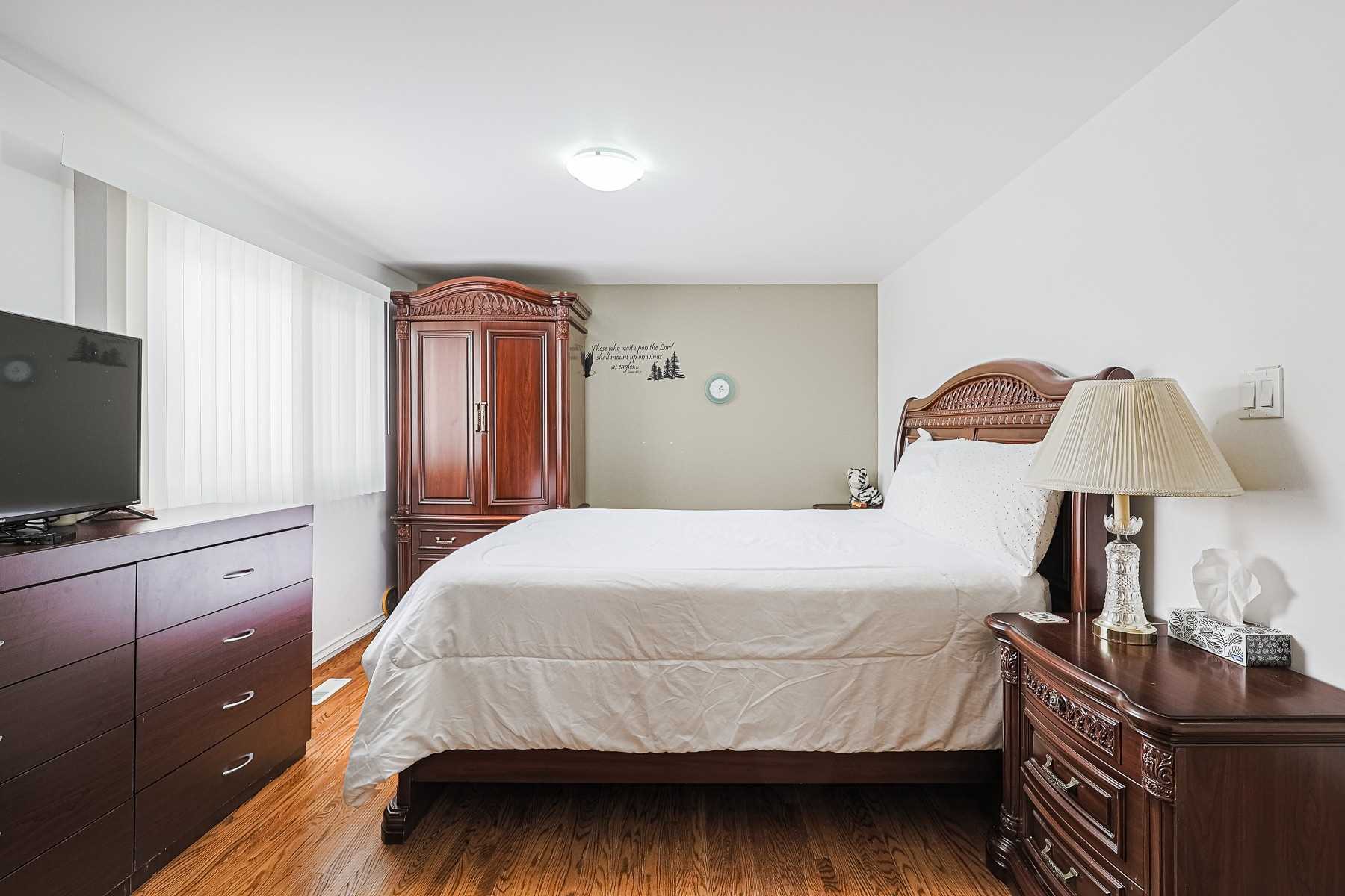 Listing W5954163 - Large Photo # 15