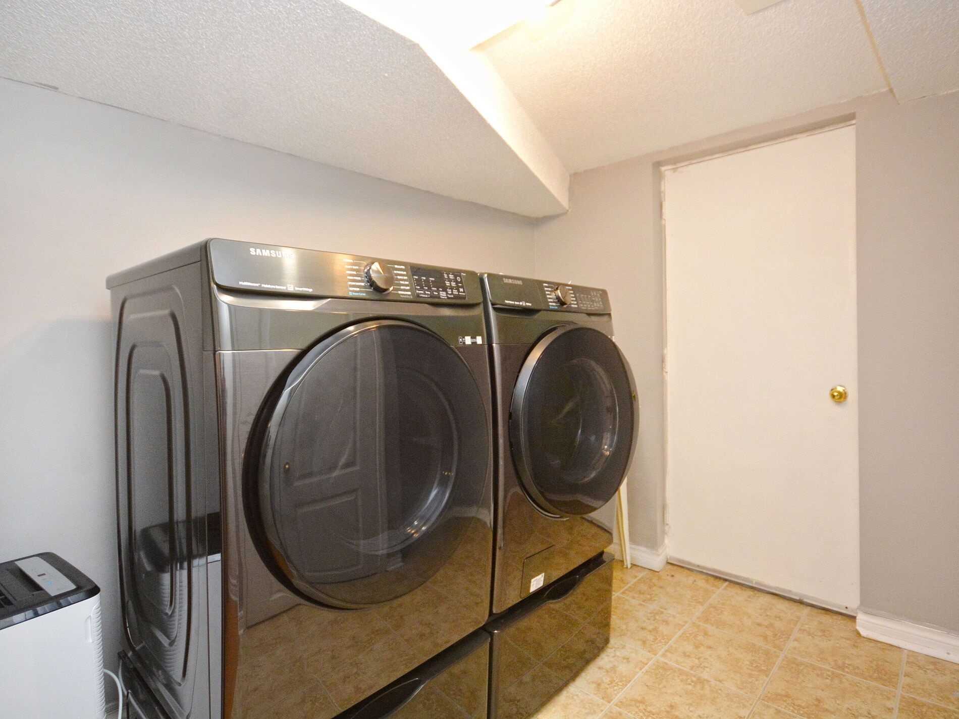 Listing W5954335 - Large Photo # 32