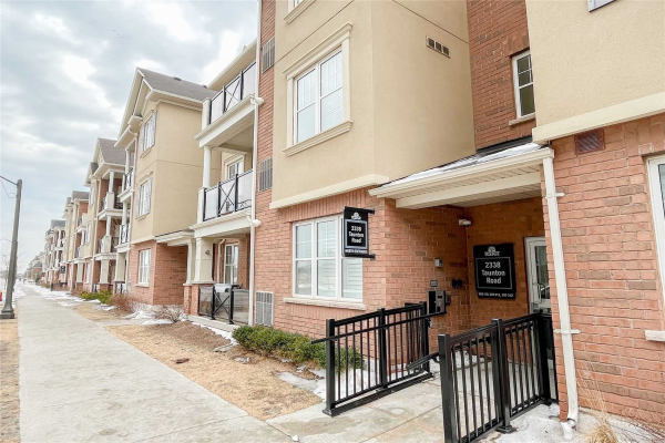 2338 Taunton Rd, Oakville