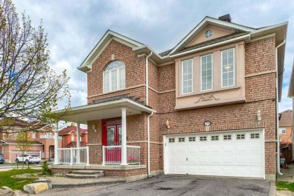 29 Pathmaster Rd, Brampton