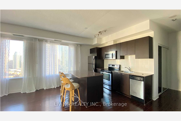 385 Prince Of Wales Dr, Mississauga