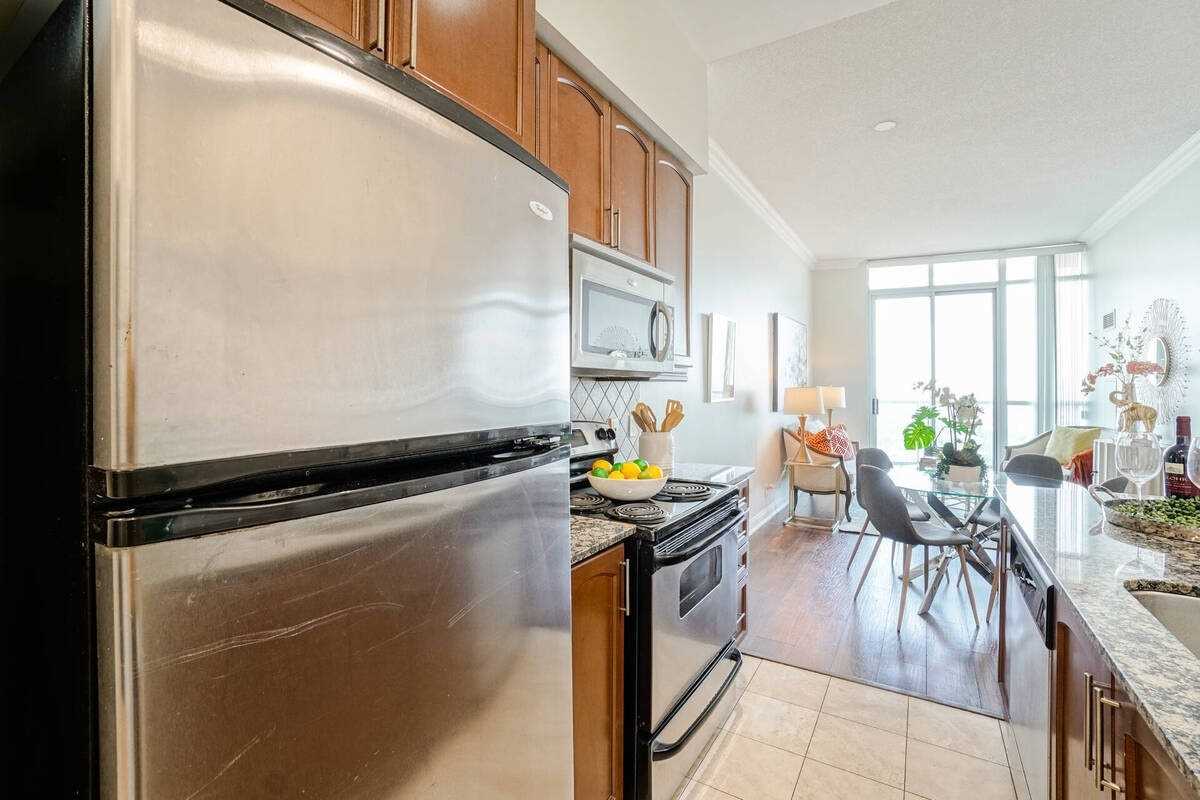 80 Absolute Avenue, #3410