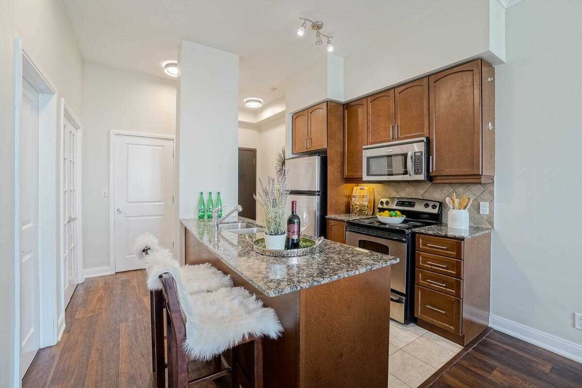 80 Absolute Avenue, #3410