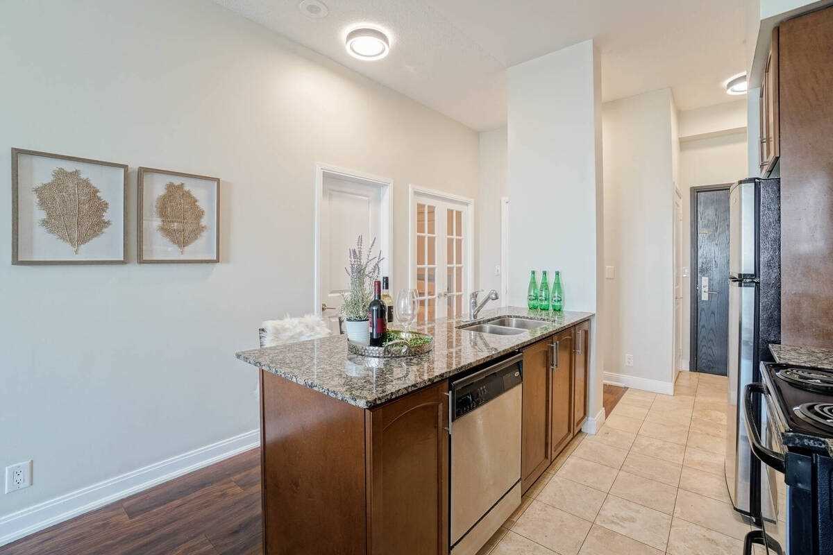 80 Absolute Avenue, #3410