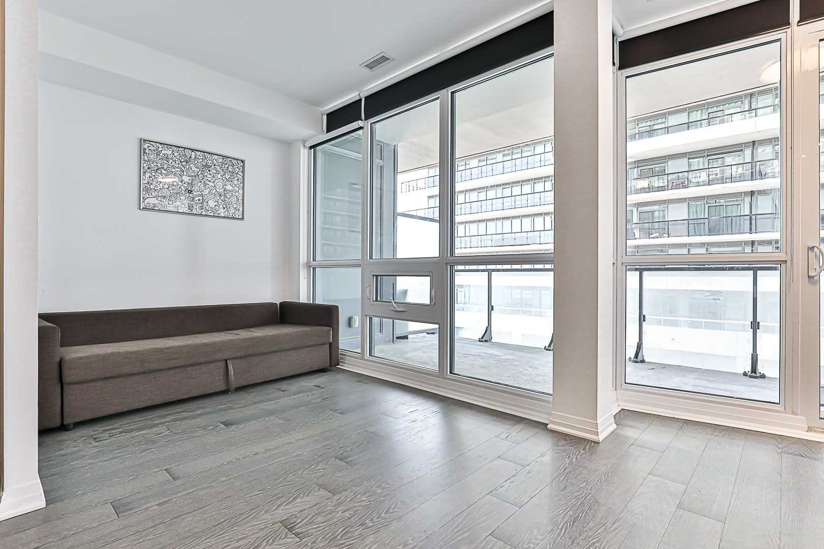 59 Annie Craig Dr, #707