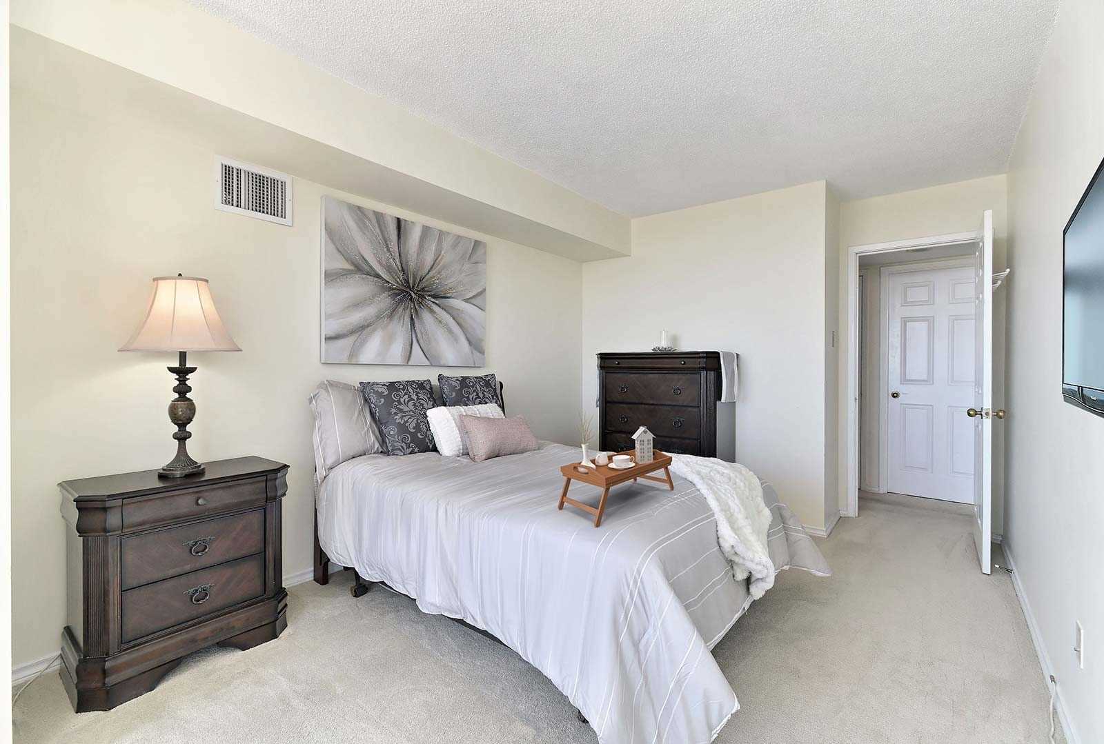 Listing W5955239 - Large Photo # 18