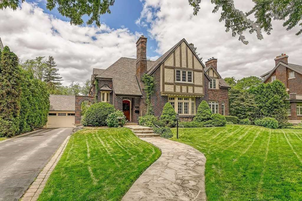 3139 Hampton Crt, Burlington