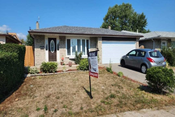 835 Forestwood Dr, Mississauga