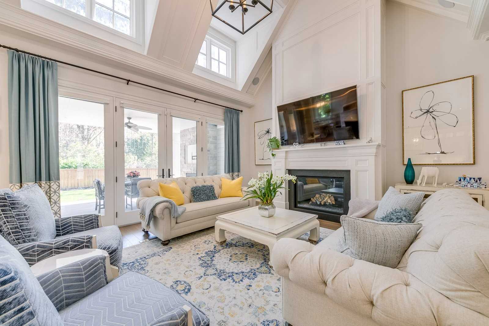 367 Maple Grove Dr