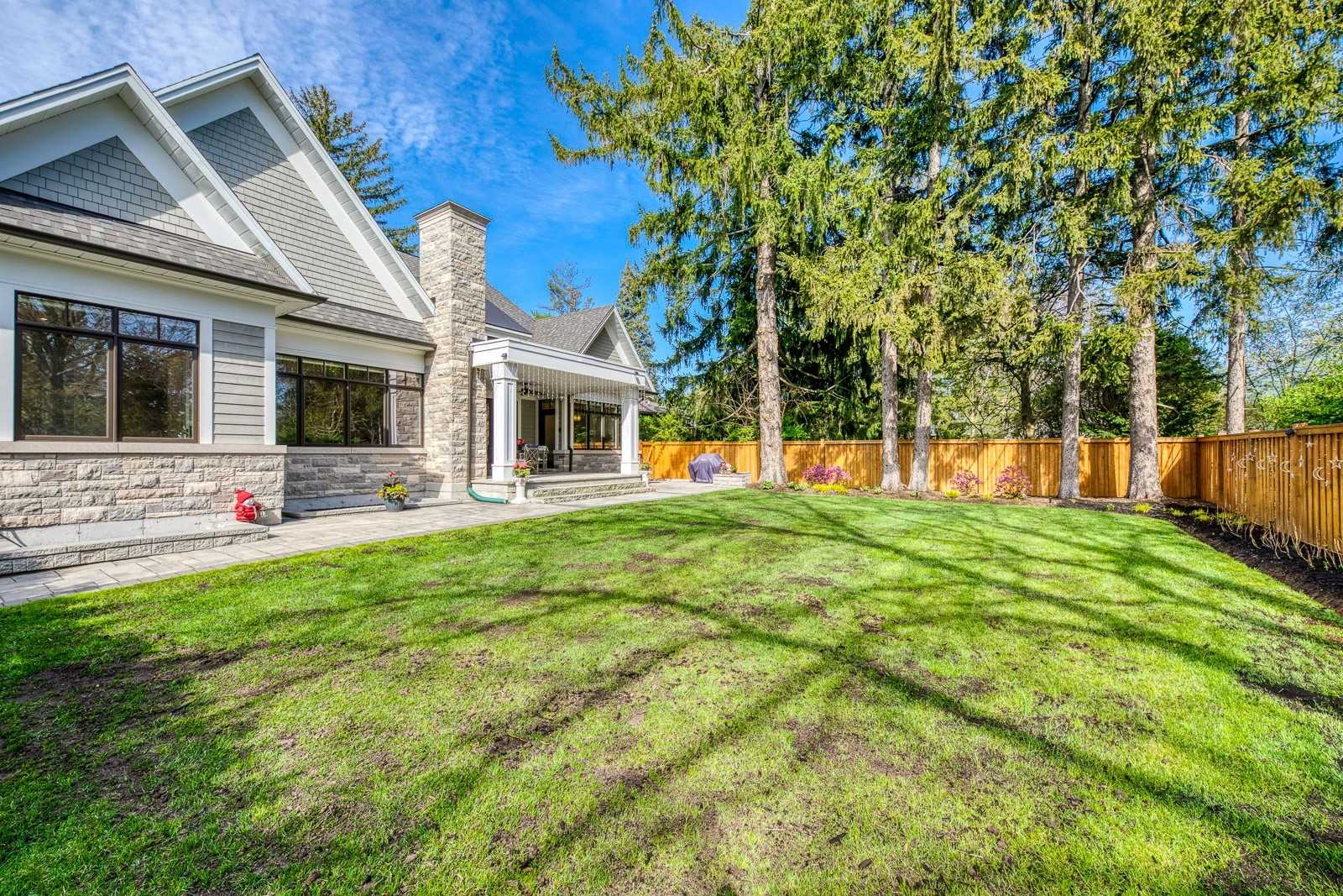 367 Maple Grove Dr