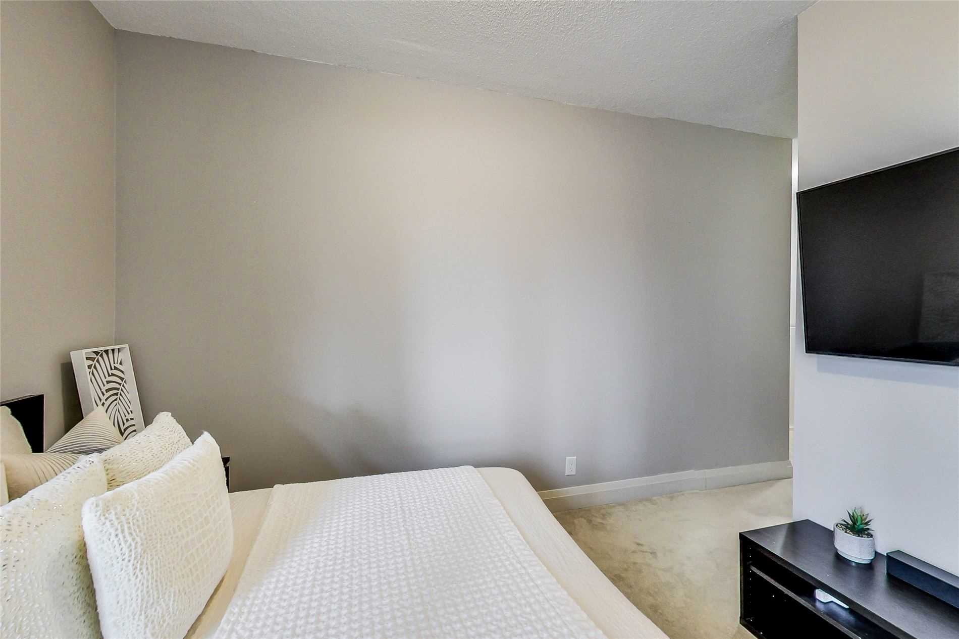 Listing W5956391 - Large Photo # 6