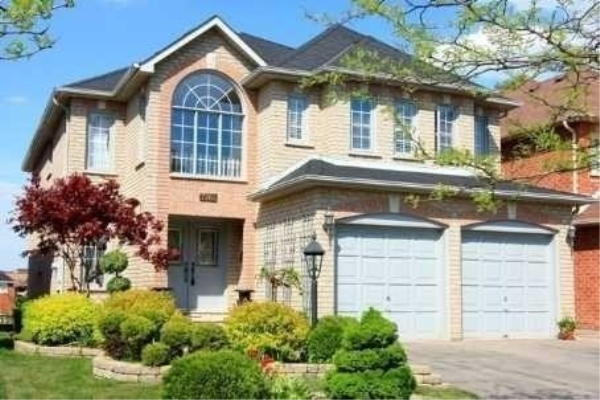 7266 Sandhurst Dr, Mississauga