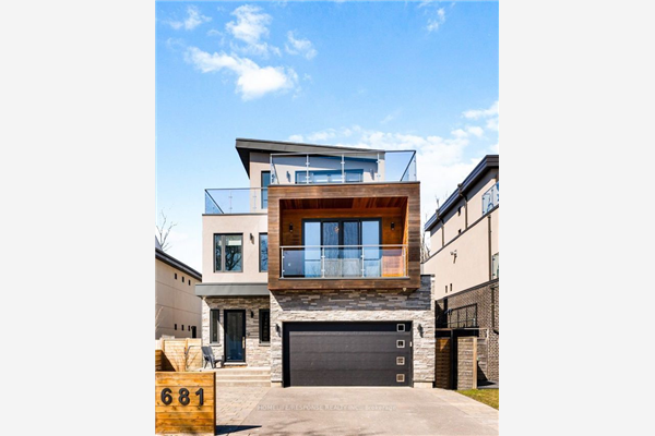 681 Montbeck Cres, Mississauga