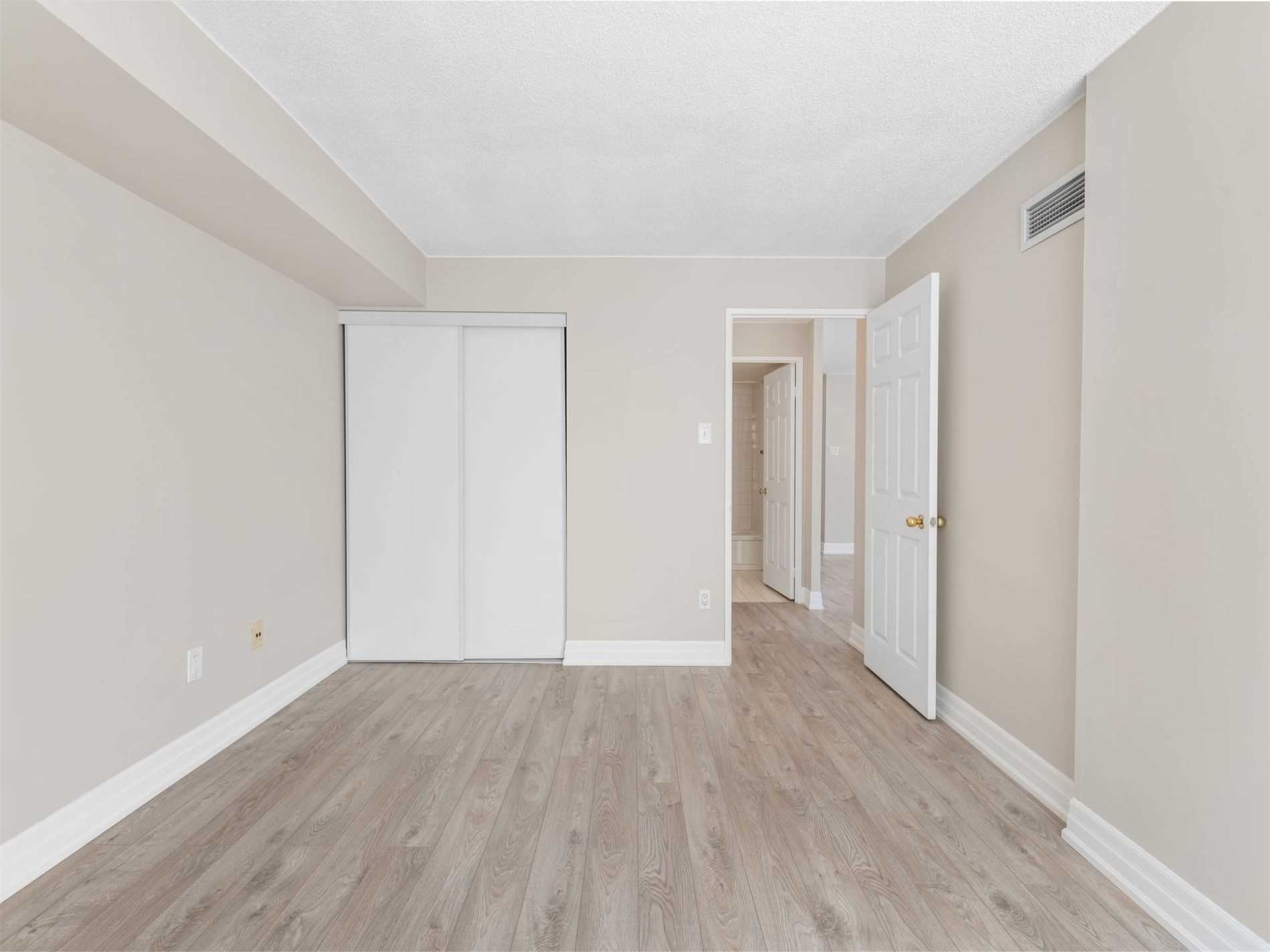 Listing W5957043 - Large Photo # 21