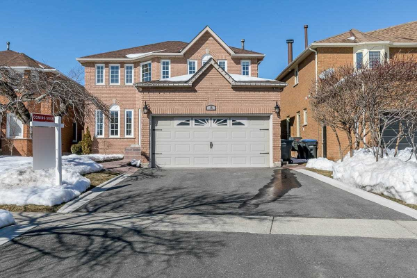 16 Royal Valley Dr