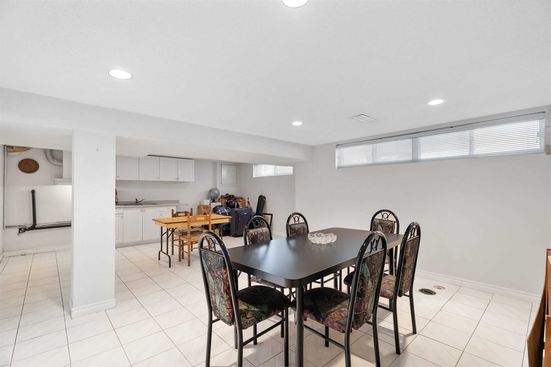33 Coquette Road