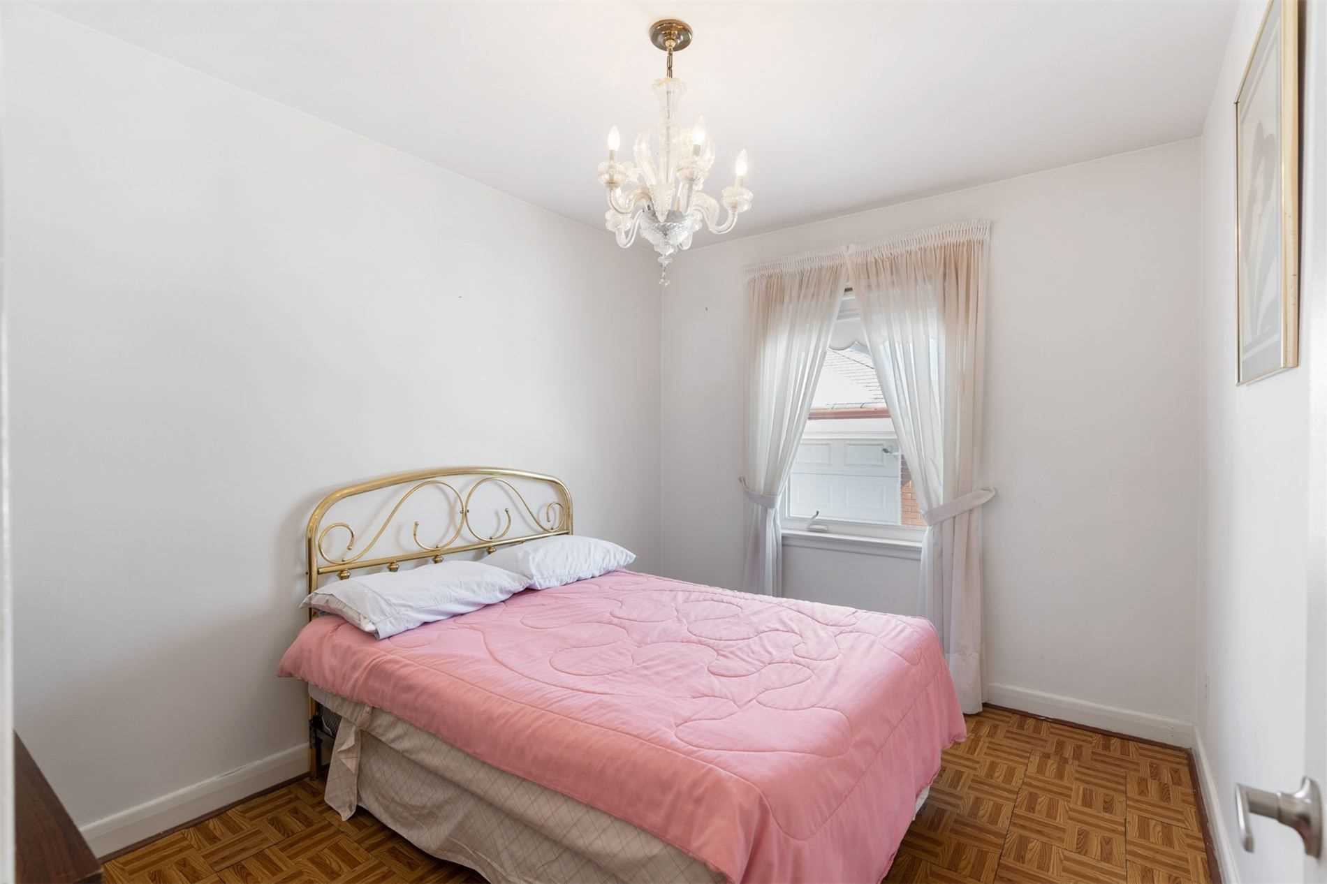 33 Coquette Road