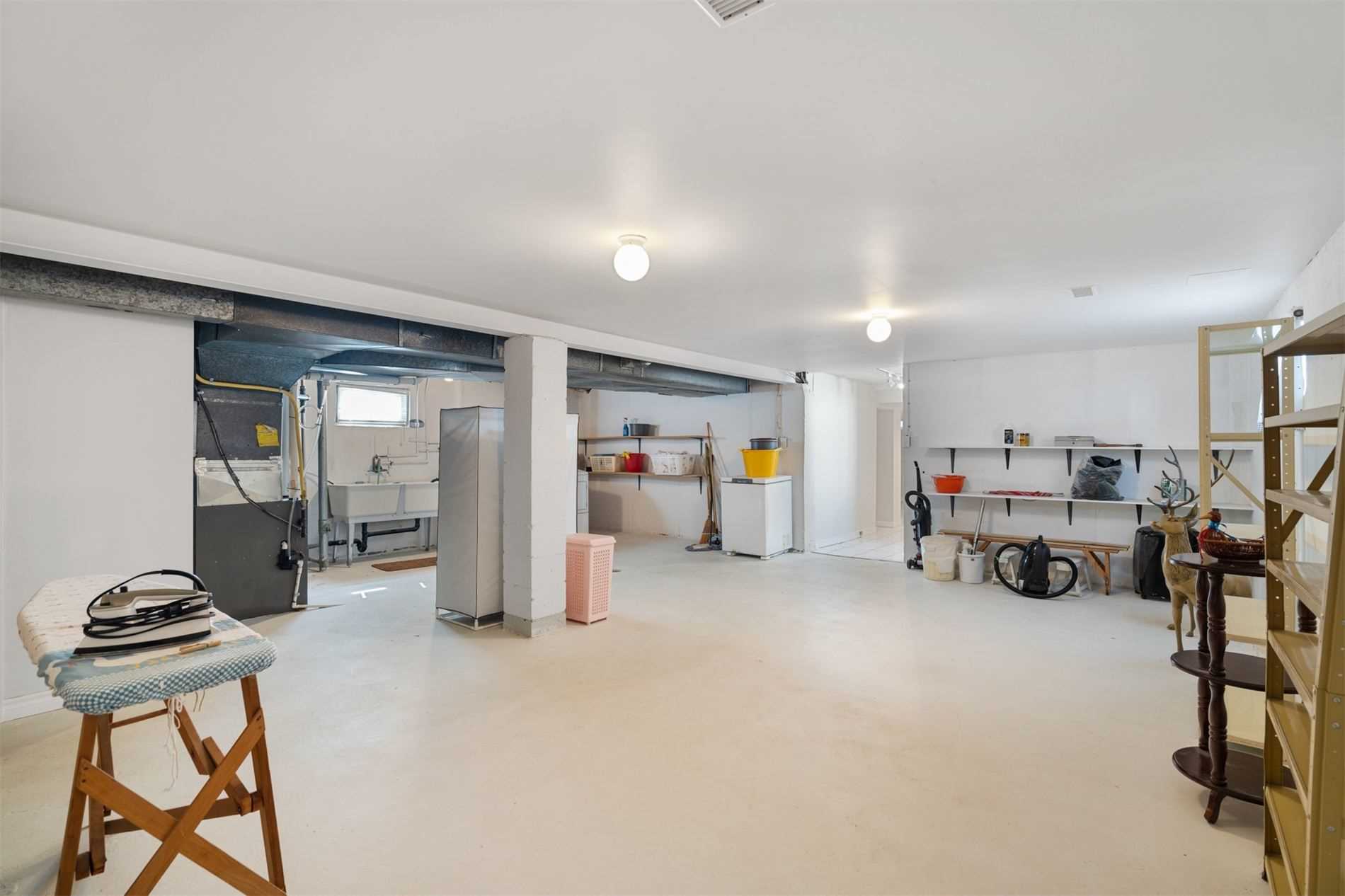 33 Coquette Road