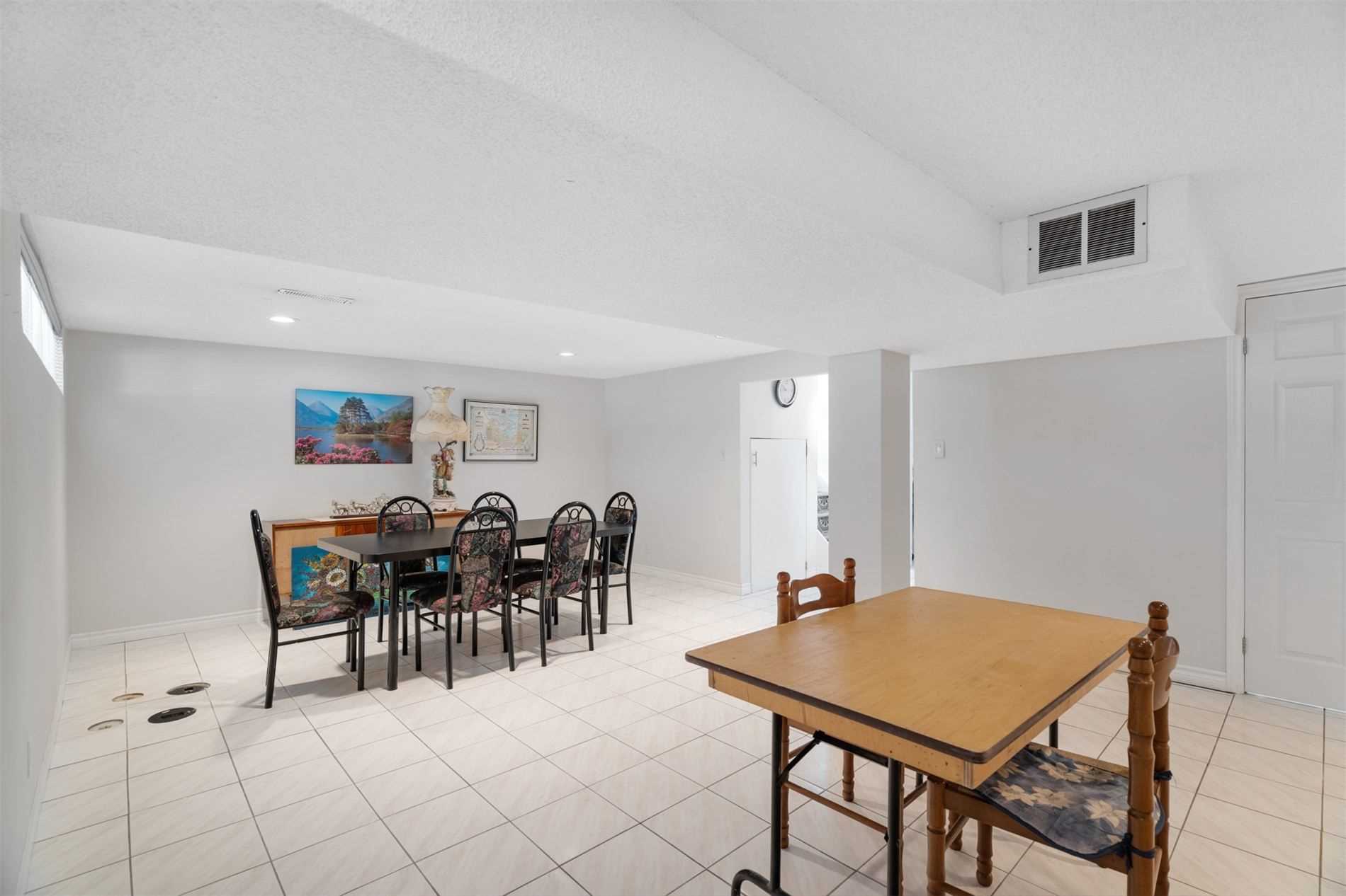 33 Coquette Road