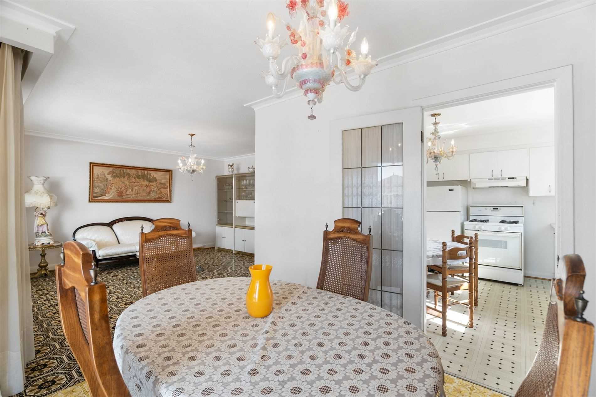 33 Coquette Road