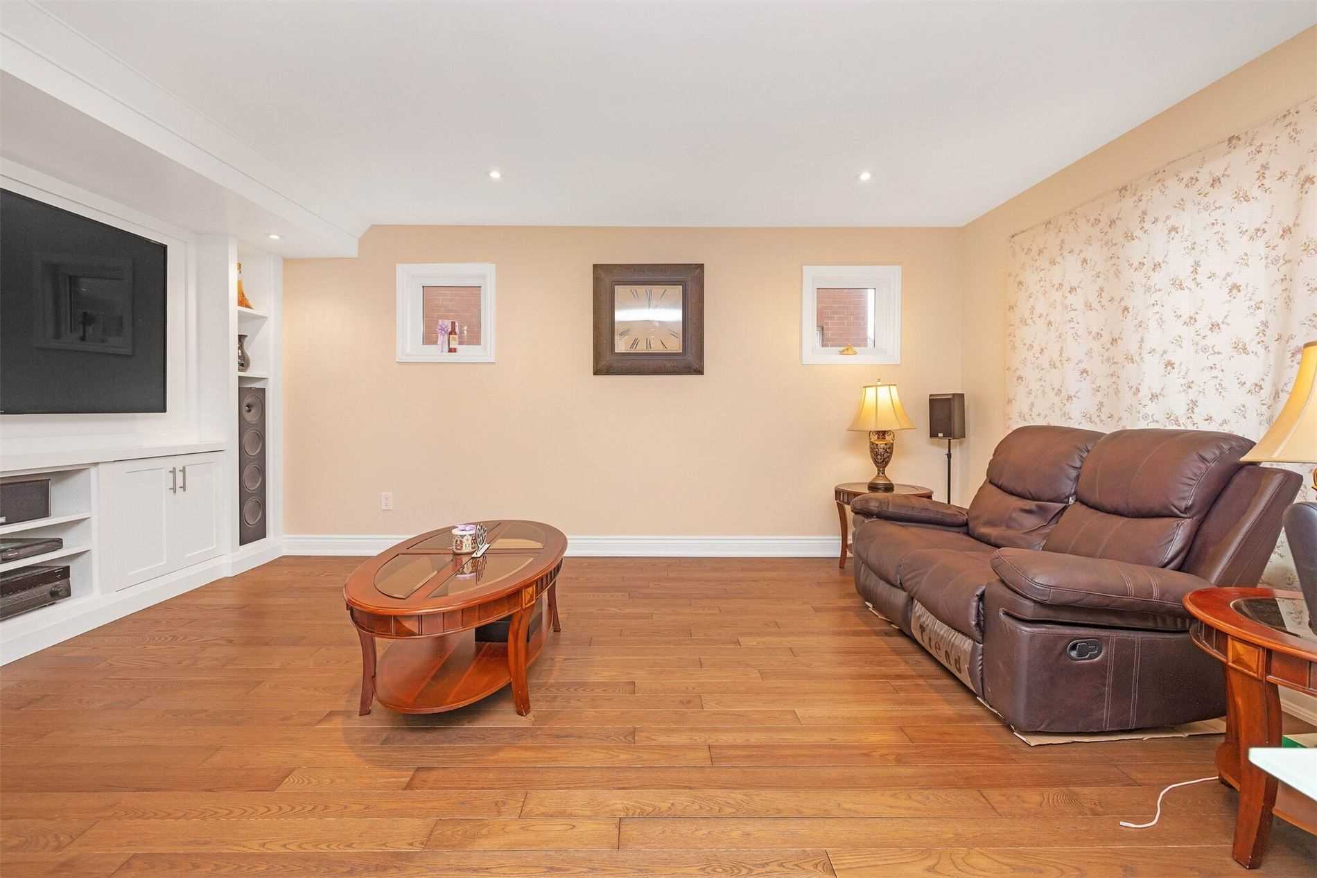 Listing W5957871 - Large Photo # 12