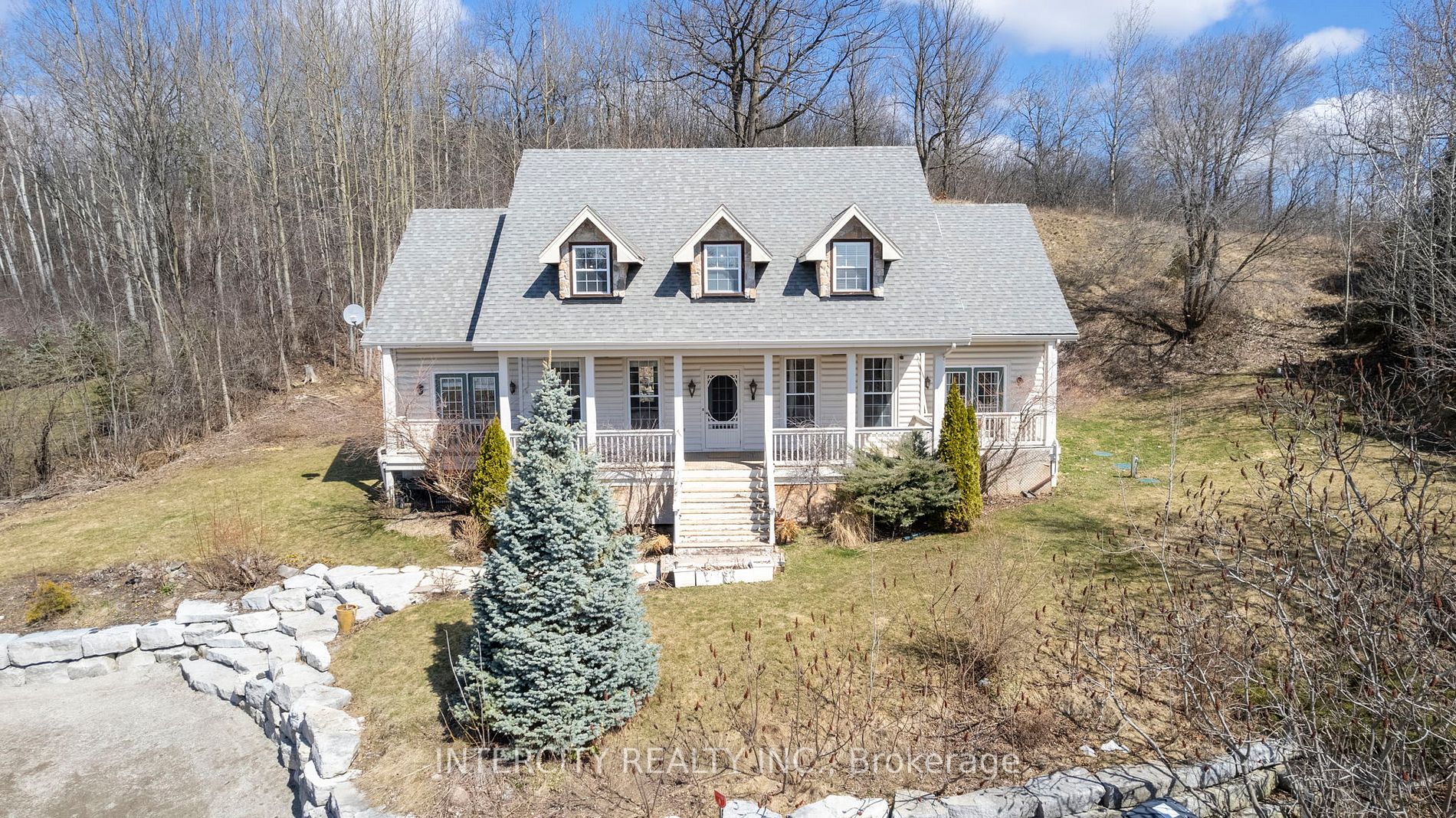433 King Street E