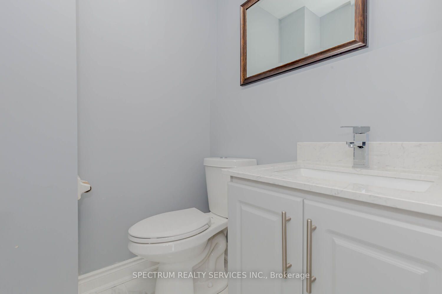 8 Norbrook Cres