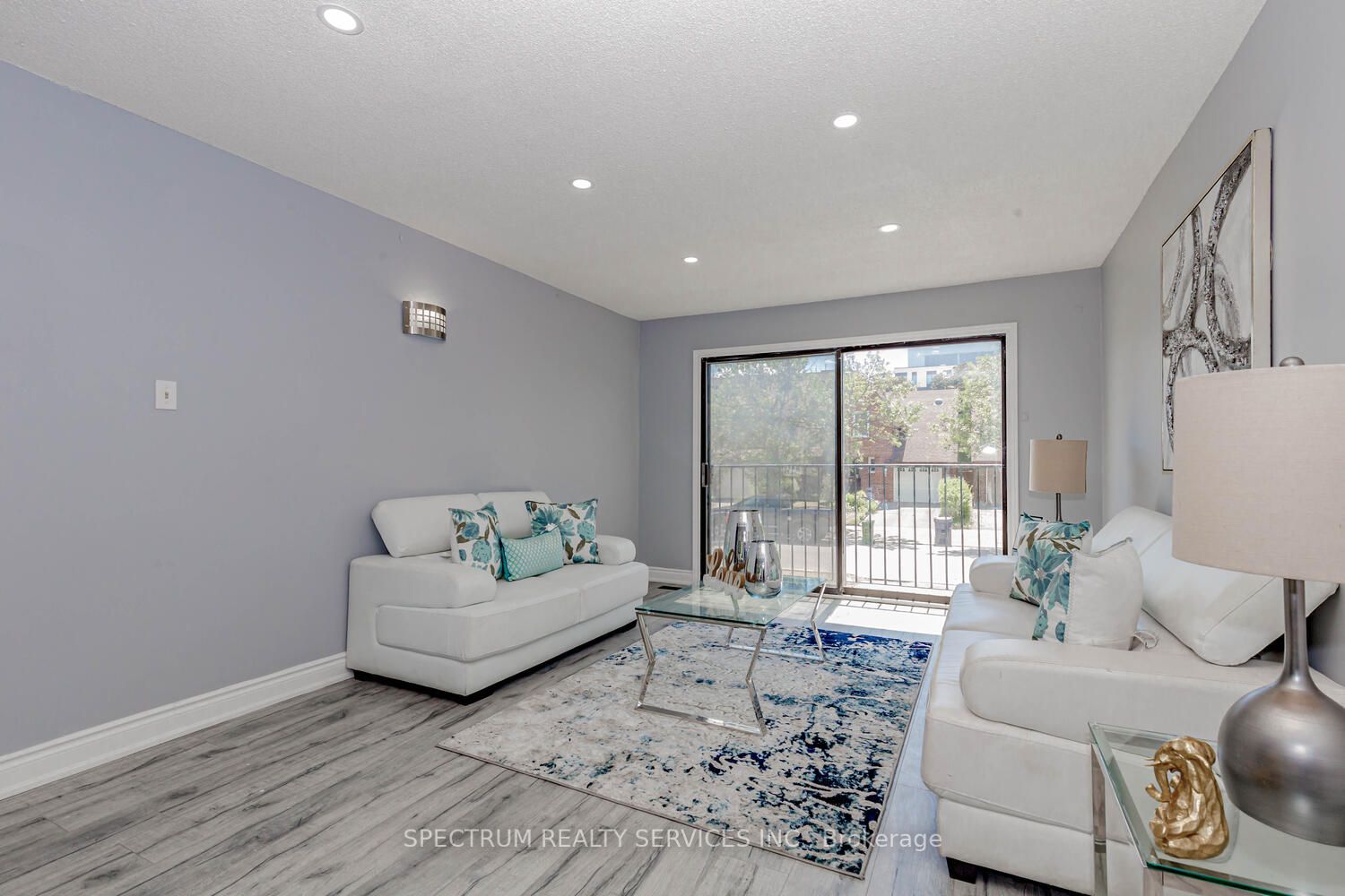 8 Norbrook Cres