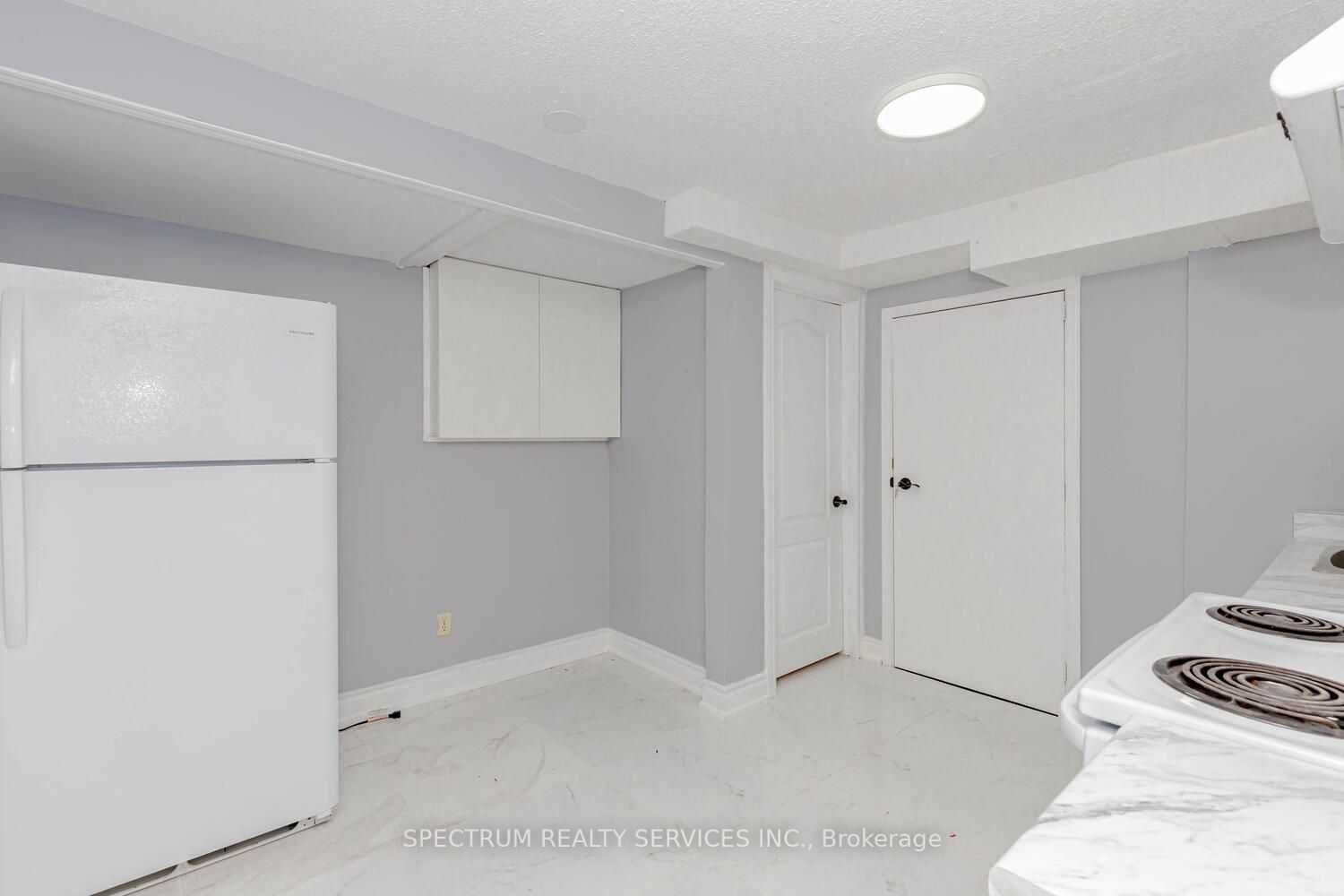 8 Norbrook Cres