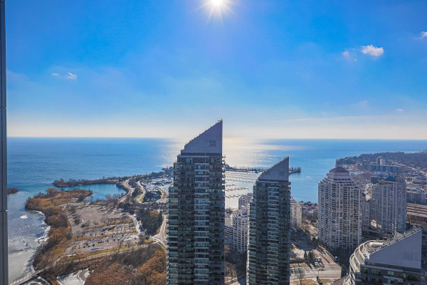 2220 Lake Shore Blvd W, Toronto