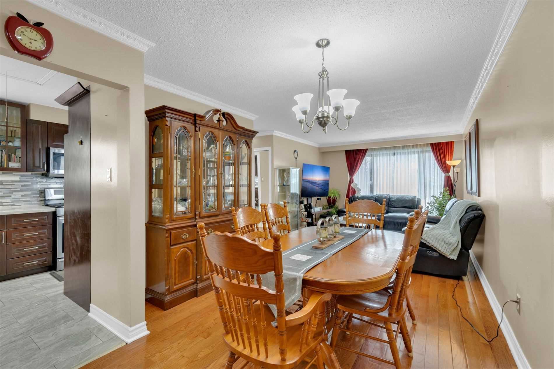 Listing W5958665 - Large Photo # 7