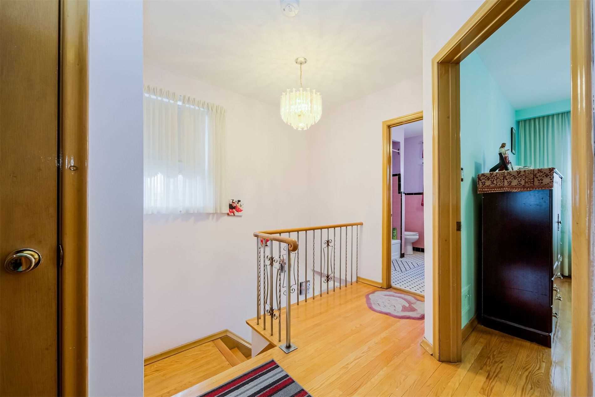 Listing W5958779 - Large Photo # 16