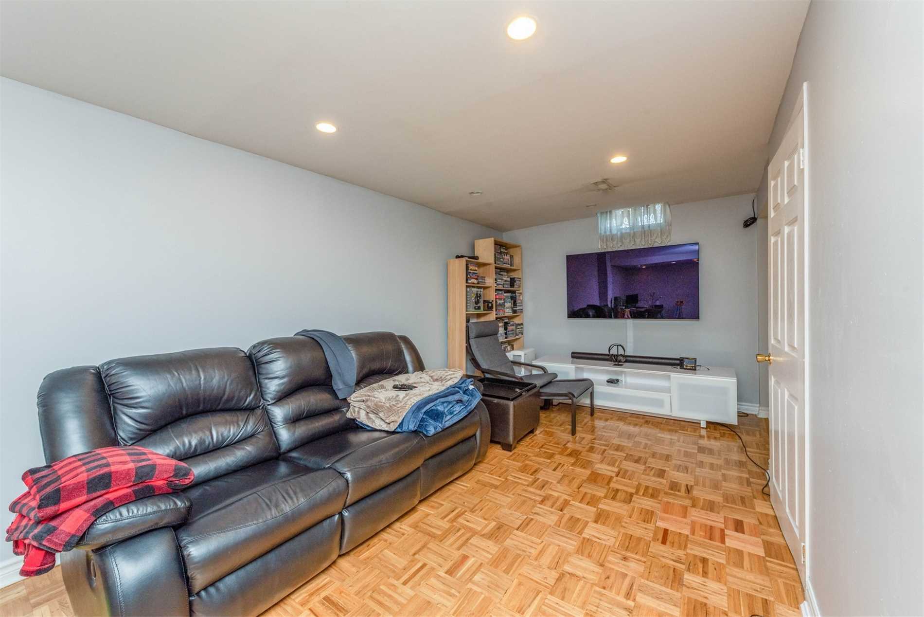 Listing W5958951 - Large Photo # 31