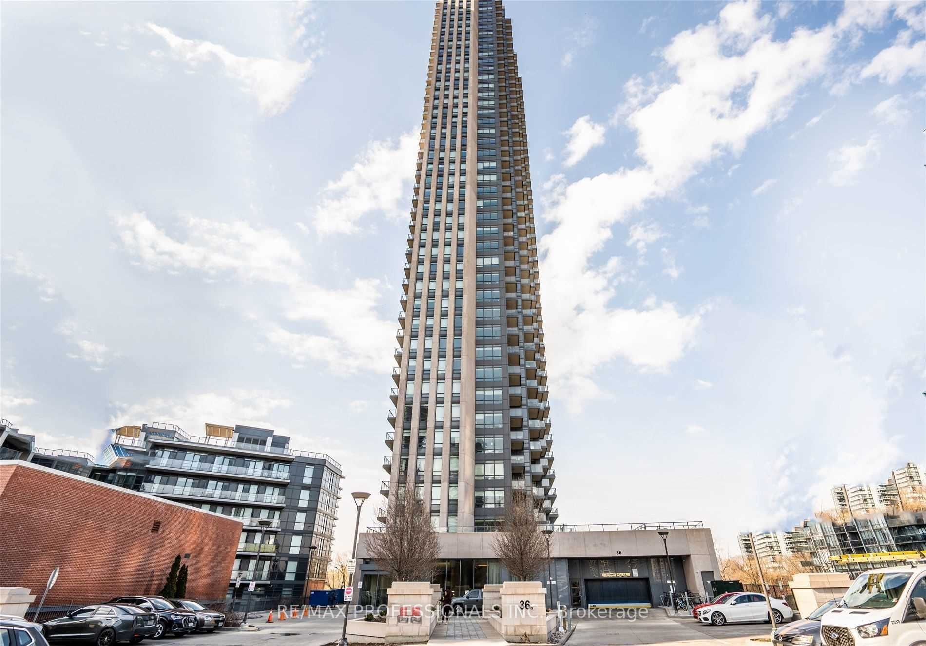 36 Park Lawn Road, #3707
