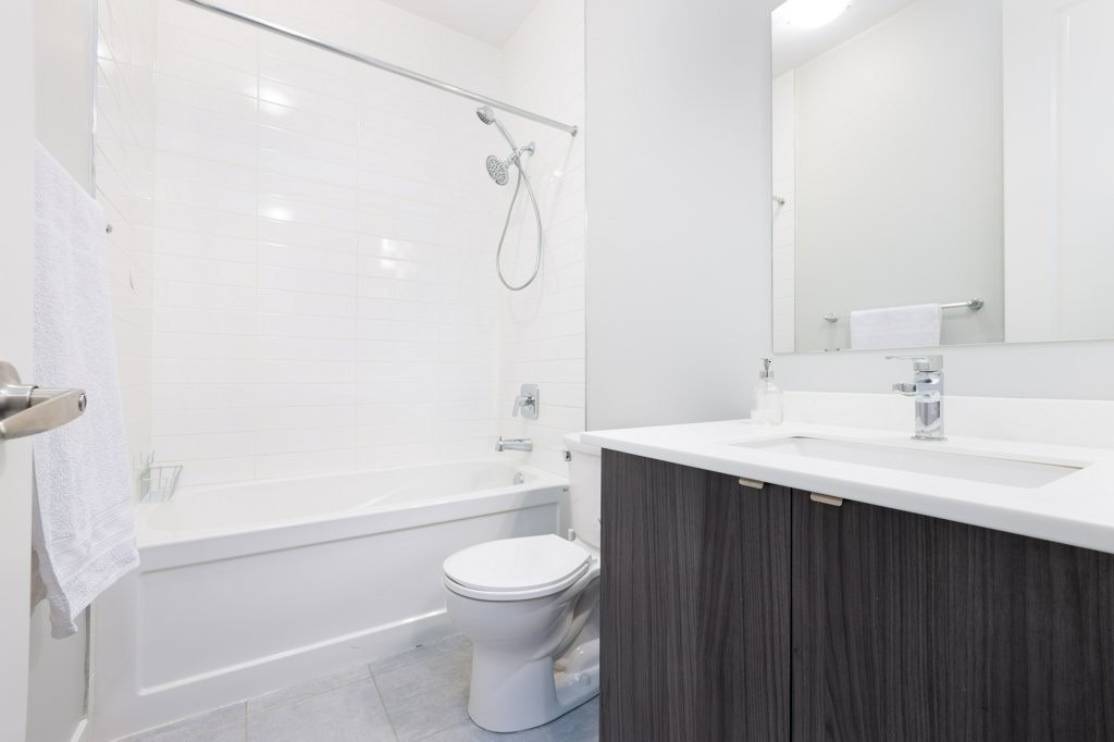 220 Squire Crescent