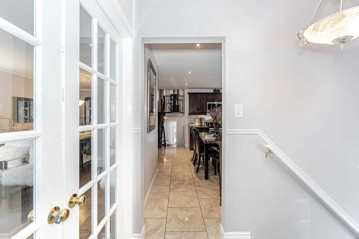 Listing W5959603 - Large Photo # 4