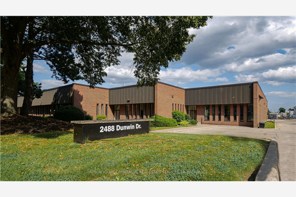 2488 Dunwin Dr, Mississauga