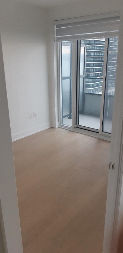 20 Shore Breeze Drive S, #1106