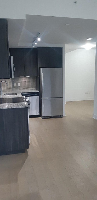 20 Shore Breeze Drive S, #1106