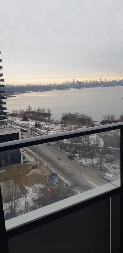 20 Shore Breeze Drive S, #1106