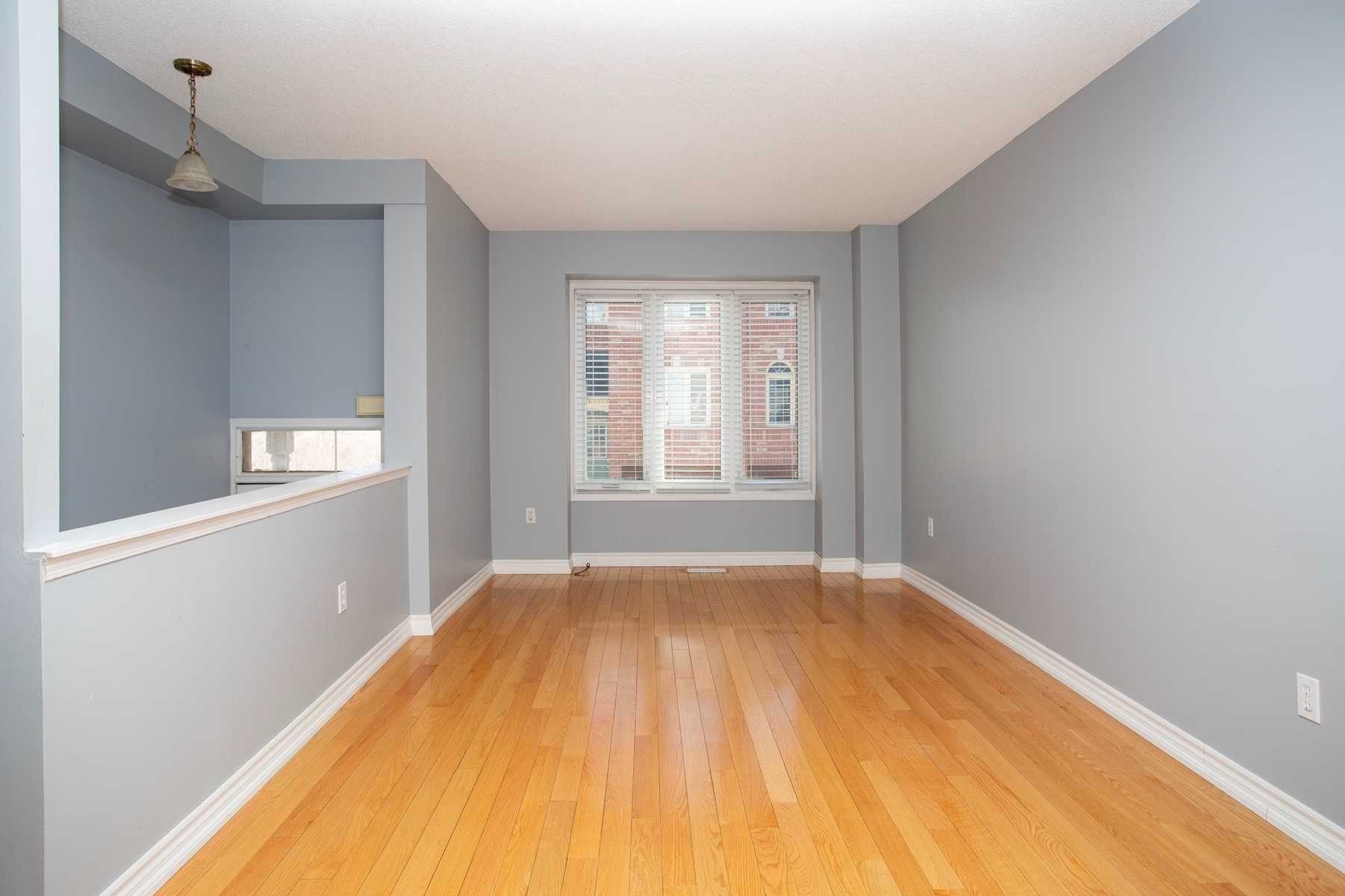 Listing W5960383 - Large Photo # 2