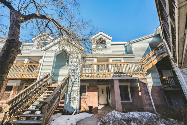 1210 Thorpe Rd, Burlington