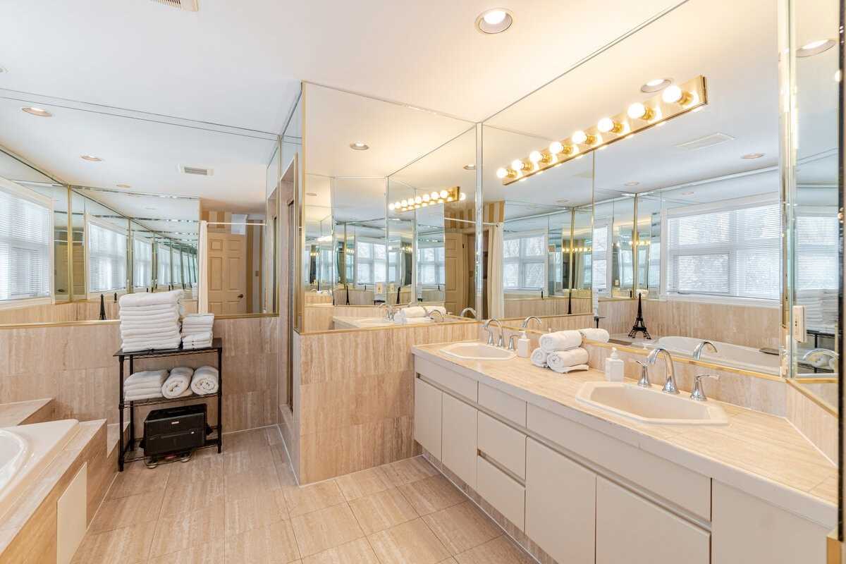 1551 Maple Ridge Dr